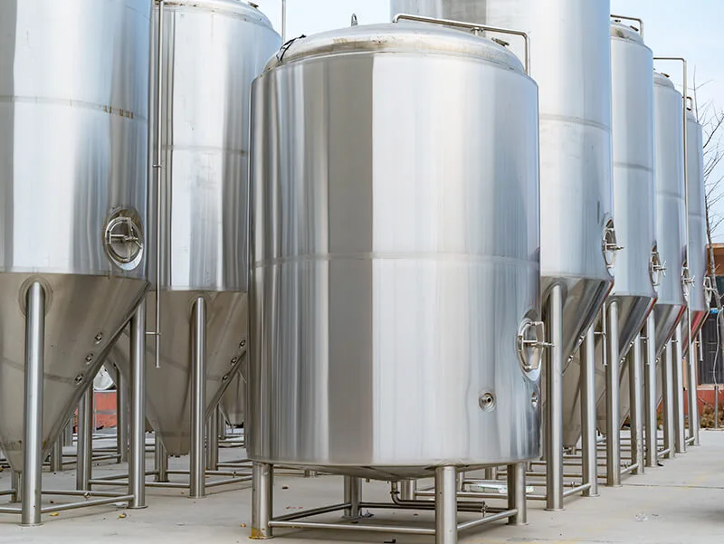 bright beer tanks (bbts) in brewing (1)