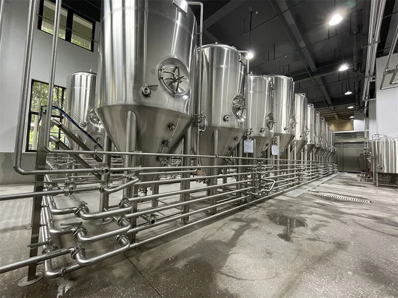 2000l fermentation tanks (2)