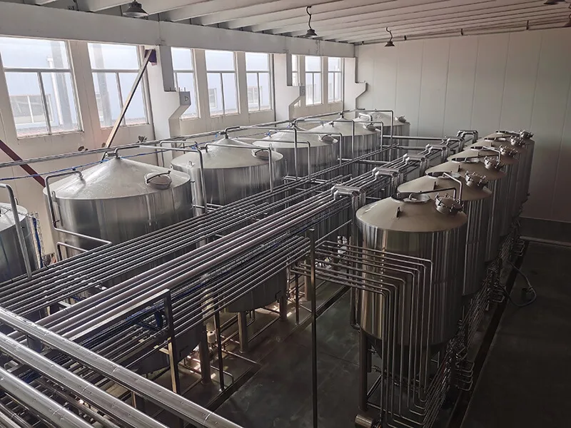 stainless steel storage tanks (3)