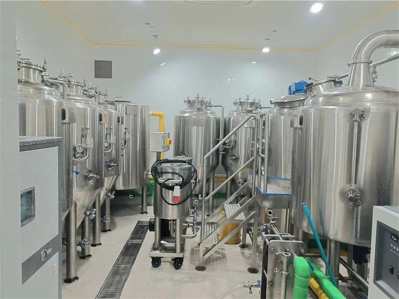 300l micro brewery equipment (2)