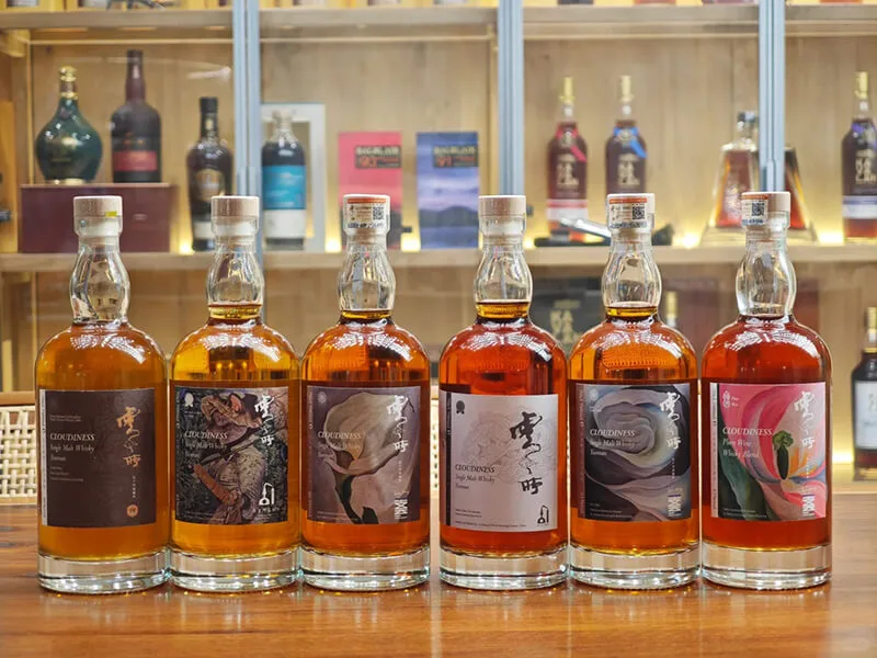 whiskey distillery equipment.4