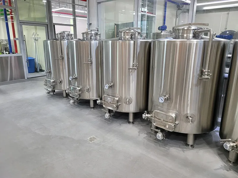 1000l wine tank 1